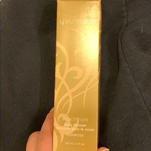 Younique Beachfront Body Bronzer